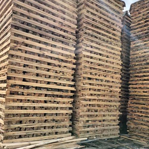 首页 建材 木质材料 原木材 云南建筑木方厂家 工地使用 订购销售